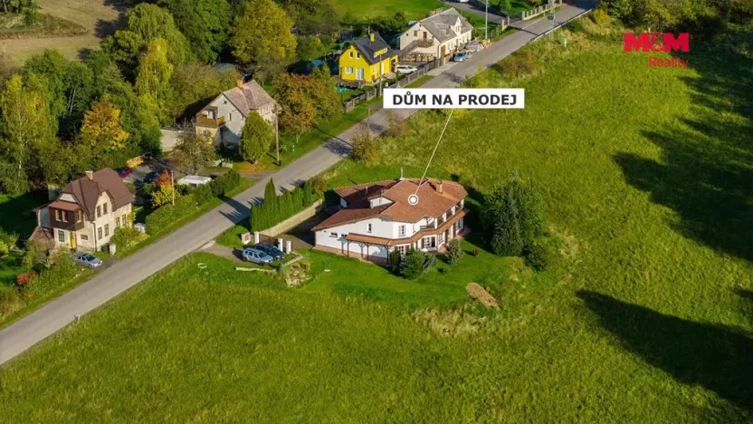 Prodej rodinného domu, Frýdštejn - Sestroňovice, 387 m2
