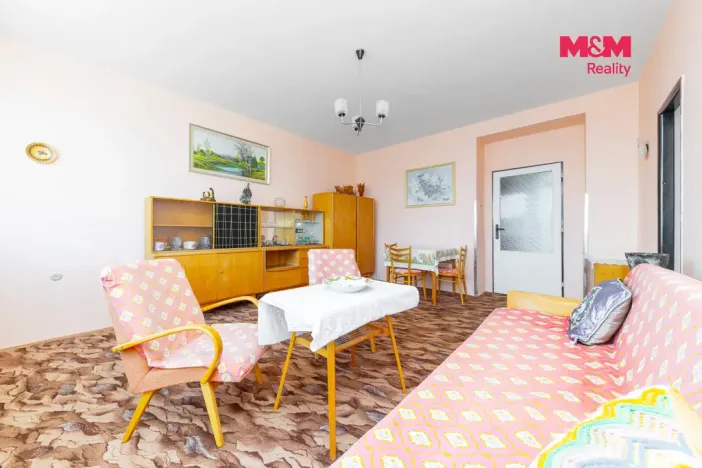Prodej bytu 3+1, Okrouhlá, 69 m2