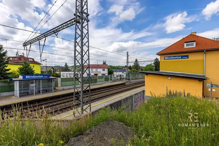 Prodej pozemku pro bydlení, Mirošovice, Na Vrchách, 1493 m2