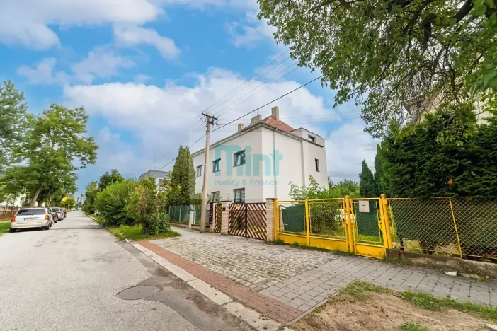 Prodej bytu 3+kk, Ostrava, Vrázova, 123 m2