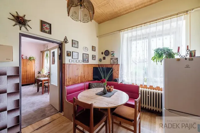 Prodej rodinného domu, Dobrovice, Palackého náměstí, 218 m2