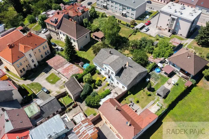 Prodej rodinného domu, Dobrovice, Palackého náměstí, 218 m2