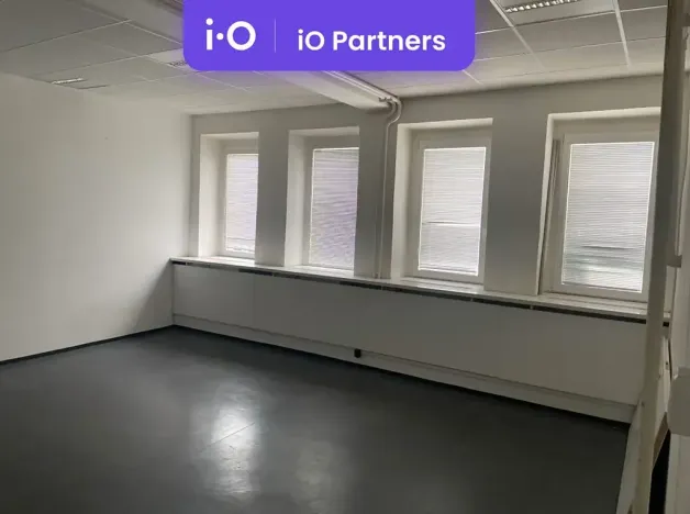 Pronájem skladu, Praha - Hostivař, U továren, 5000 m2