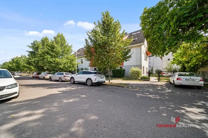 Pronájem bytu 3+kk, Hradec Králové - Nový Hradec Králové, Na Hrázce, 105 m2
