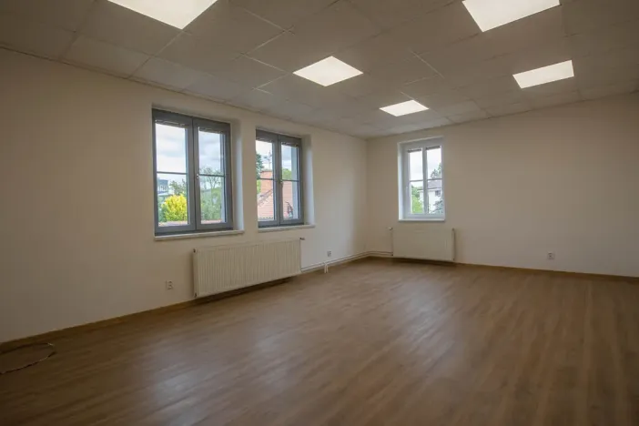 Pronájem kanceláře, Říčany, 17. listopadu, 30 m2