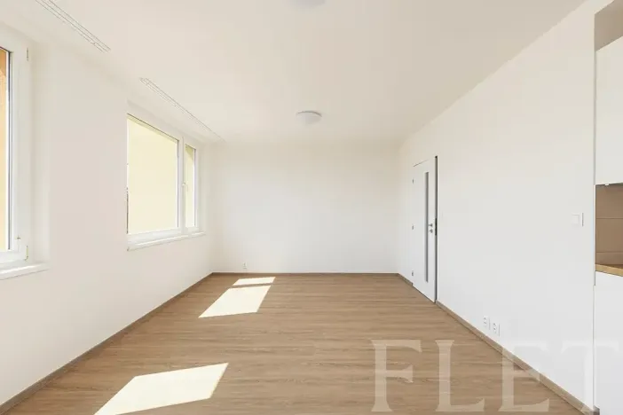 Pronájem bytu 1+kk, Praha - Stodůlky, Nušlova, 36 m2