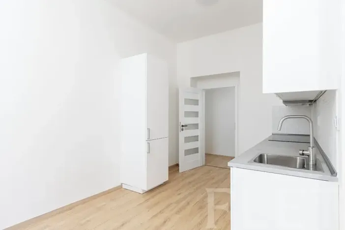 Pronájem bytu 1+kk, Praha - Libeň, Františka Kadlece, 33 m2