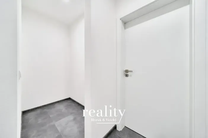 Pronájem bytu 4+kk, Znojmo, Hrušňová, 103 m2