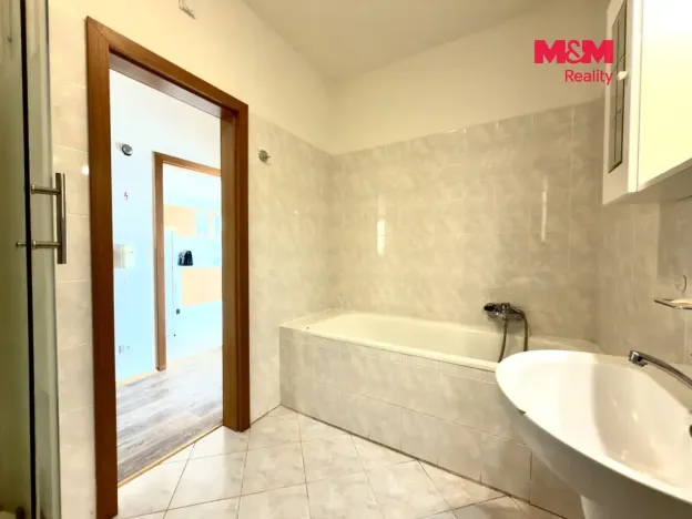 Pronájem bytu 2+1, Praha, U štěpu, 54 m2