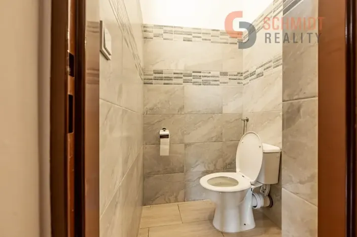 Pronájem obchodního prostoru, Břeclav, Na Valtické, 77 m2