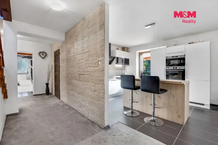 Prodej rodinného domu, Neumětely, V Chaloupkách, 210 m2