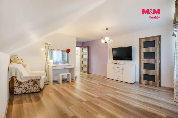 Prodej rodinného domu, Neumětely, V Chaloupkách, 210 m2