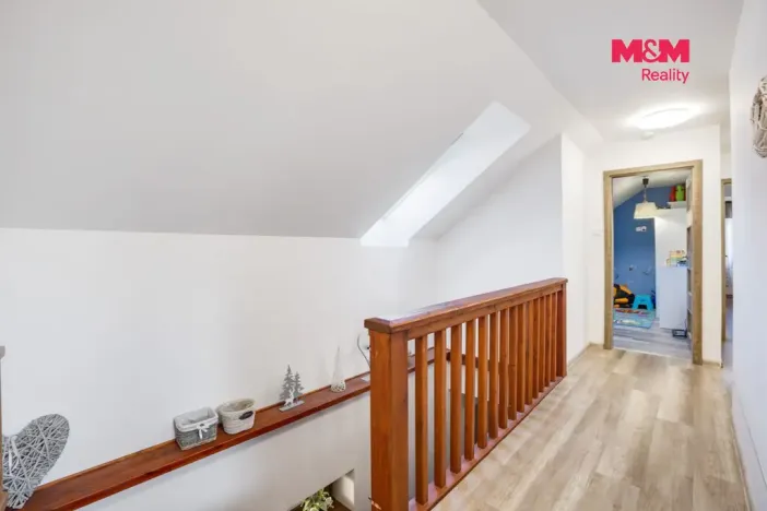 Prodej rodinného domu, Neumětely, V Chaloupkách, 210 m2