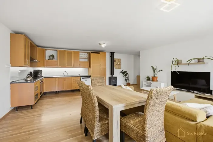Prodej bytu 3+kk, Kněževes, 88 m2