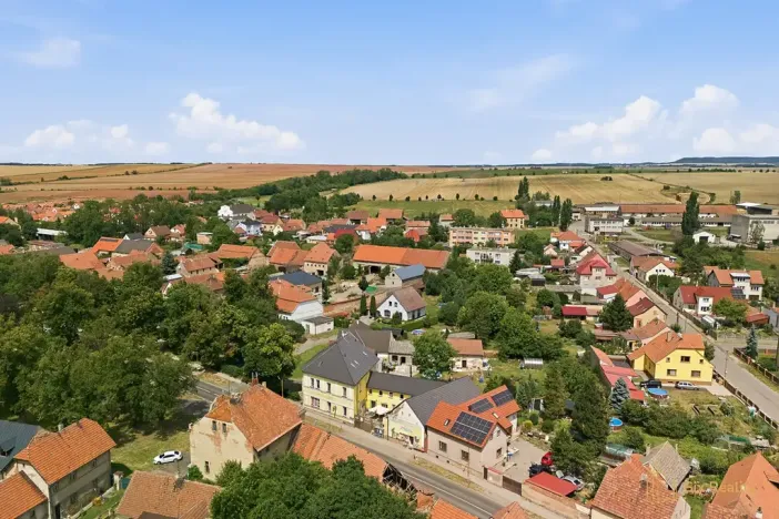 Prodej bytu 3+kk, Kněževes, 88 m2