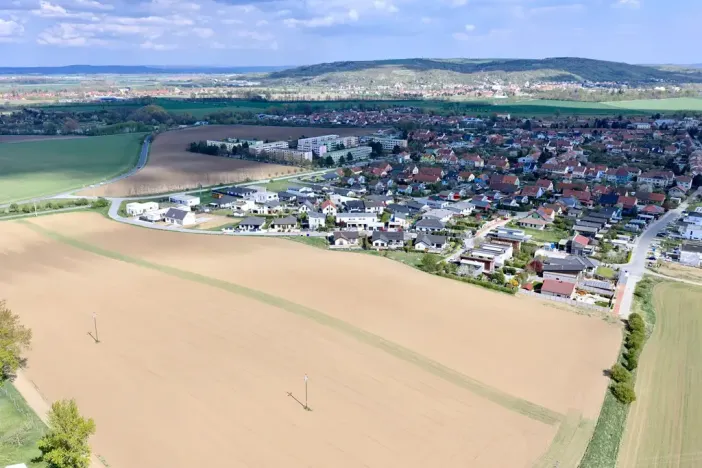 Prodej pozemku pro bydlení, Hrušovany u Brna, Pod Střediskem, 820 m2