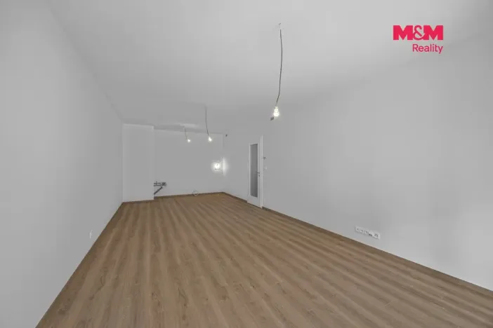 Prodej bytu 2+kk, Praha - Hloubětín, Poděbradská, 71 m2