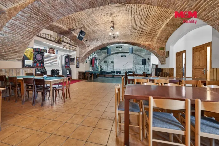 Prodej restaurace, Studená, Tyršova, 879 m2