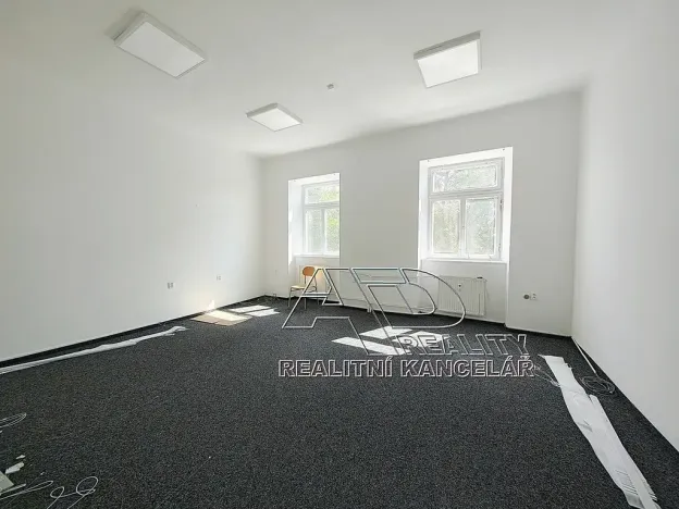 Pronájem kanceláře, České Budějovice, Kanovnická, 210 m2