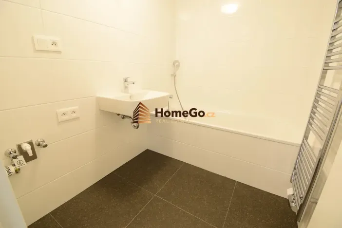 Pronájem bytu 2+kk, Praha - Modřany, Kolmanova, 66 m2