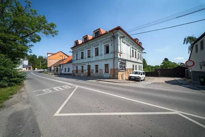 Pronájem obchodního prostoru, Plzeň, Dvorní, 127 m2