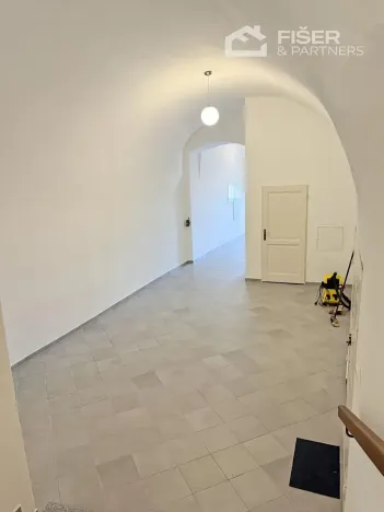 Pronájem bytu 2+1, Valašské Meziříčí, Náměstí, 87 m2