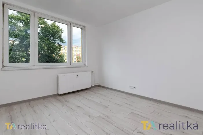 Prodej bytu 2+1, Karviná, Bratr. Veverkových, 56 m2