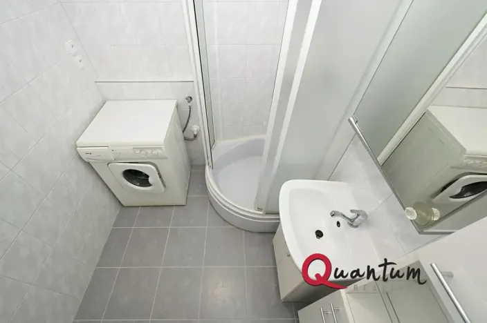 Pronájem bytu 3+1, Praha - Bohnice, Kostřínská, 70 m2