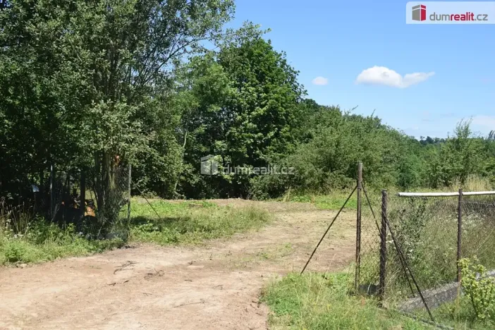 Prodej pozemku pro bydlení, Loukovec, 909 m2