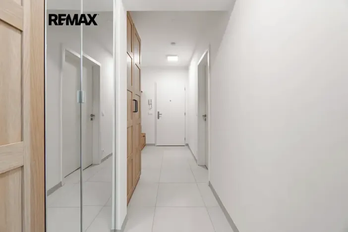 Pronájem bytu 2+kk, Praha - Vysočany, Pod Krocínkou, 59 m2