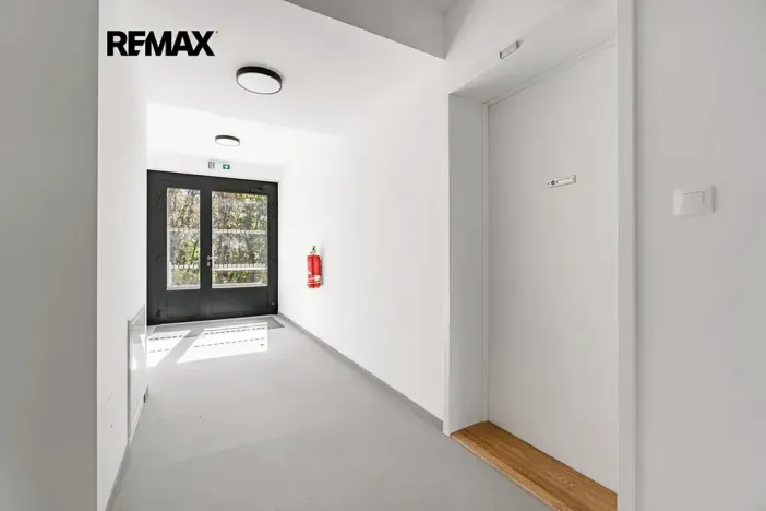 Pronájem bytu 2+kk, Praha - Vysočany, Pod Krocínkou, 59 m2