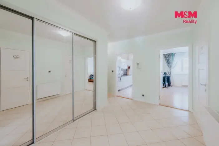Prodej bytu 3+1, Praha - Dejvice, Mydlářka, 105 m2