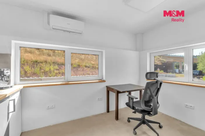 Pronájem výrobních prostor, Nová Paka, Přibyslavská, 225 m2