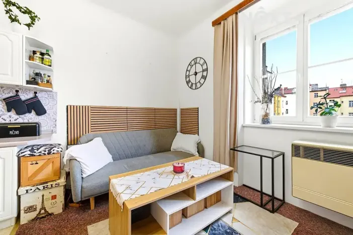 Pronájem bytu 2+kk, Praha - Vršovice, Vršovická, 49 m2