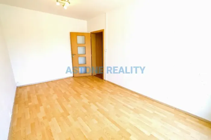 Pronájem bytu 3+kk, Praha - Kamýk, Papírníkova, 66 m2