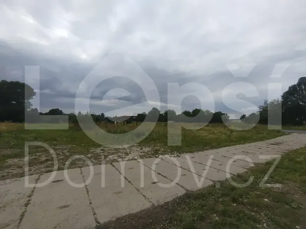 Prodej komerční nemovitosti, Velká Kraš, 392 m2
