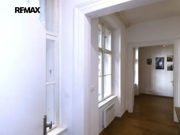 Pronájem bytu 2+kk, Praha - Smíchov, Staropramenná, 40 m2
