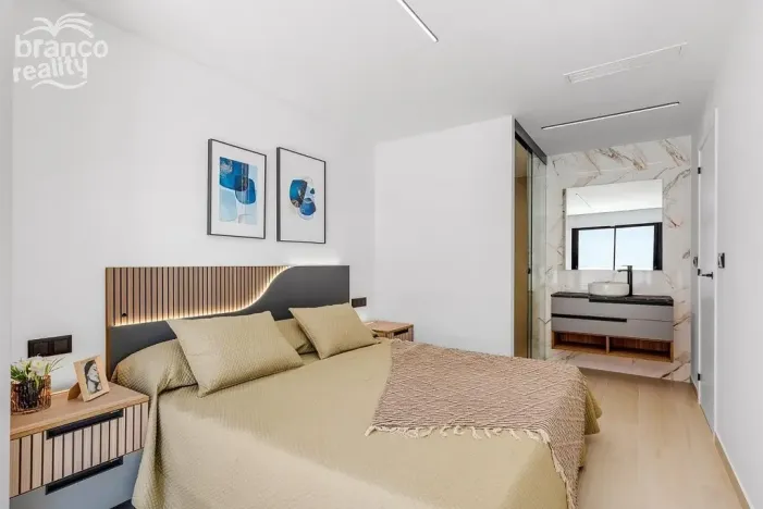 Prodej bytu 4+kk, Guardamar del Segura, Alicante, Španělsko, 97 m2