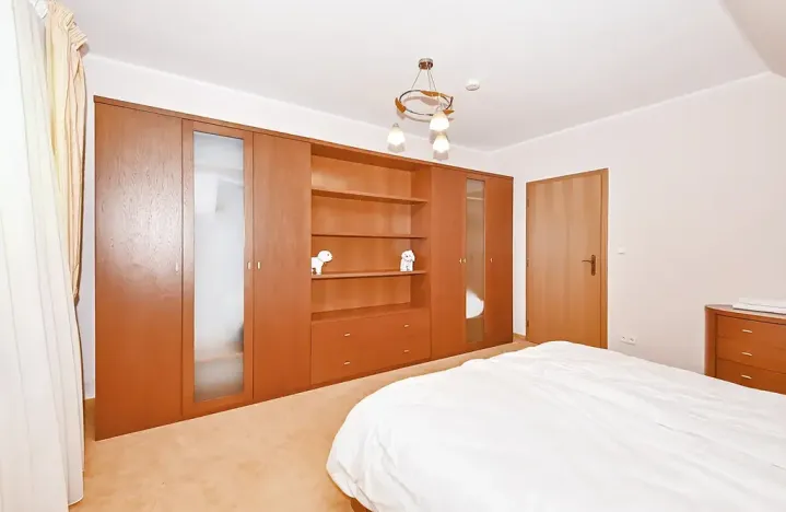 Prodej rodinného domu, Karlovy Vary, Slovenská, 149 m2