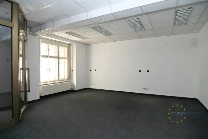 Pronájem obchodního prostoru, Praha - Žižkov, Hájkova, 60 m2