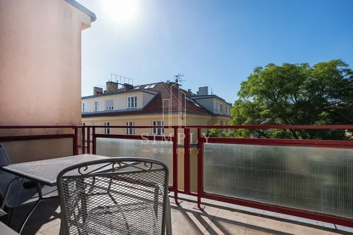 Prodej bytu 2+kk, Praha - Nusle, Zdaru, 44 m2