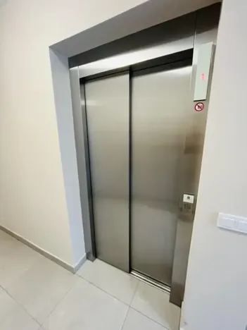 Pronájem bytu 2+kk, Hradec Králové, Průběžná, 62 m2