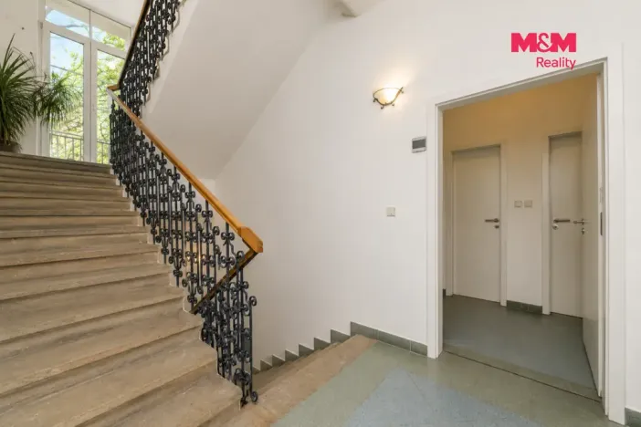 Pronájem kanceláře, Praha - Strašnice, Kolovratská, 17 m2