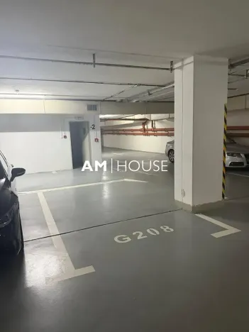 Pronájem garážového stání, Praha - Stodůlky, Petržílkova, 12 m2