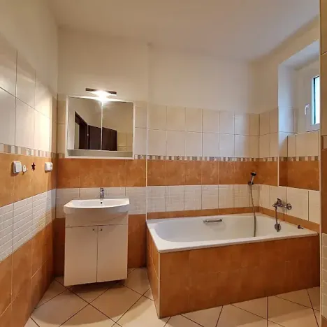 Pronájem bytu 2+kk, Praha - Strašnice, Černokostelecká, 47 m2