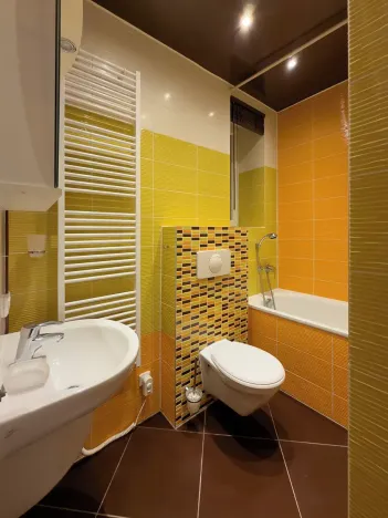 Prodej bytu 3+1, Karlovy Vary, Na Vyhlídce, 94 m2