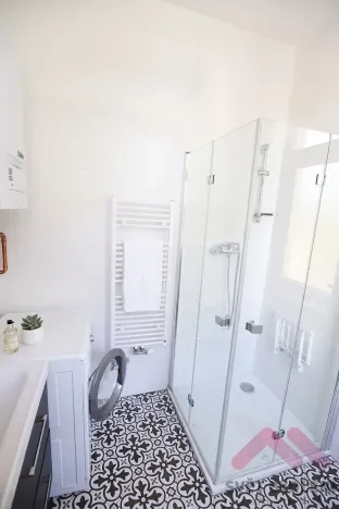 Pronájem bytu 2+kk, Praha - Holešovice, U vody, 54 m2