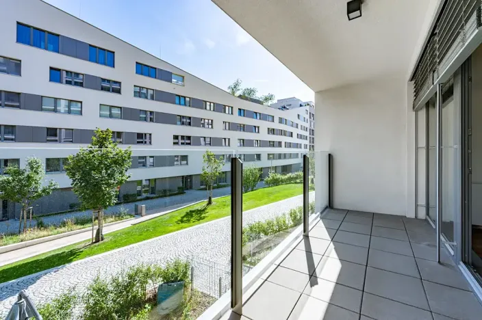 Pronájem bytu 2+kk, Praha - Karlín, U Mlýnského kanálu, 58 m2
