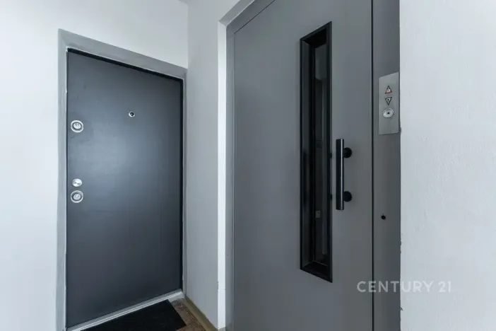 Pronájem bytu 2+kk, Praha - Prosek, Vysočanská, 45 m2