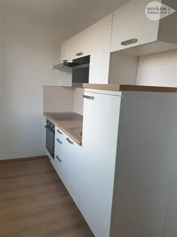 Pronájem bytu 1+1, Praha - Hodkovičky, Klánova, 29 m2